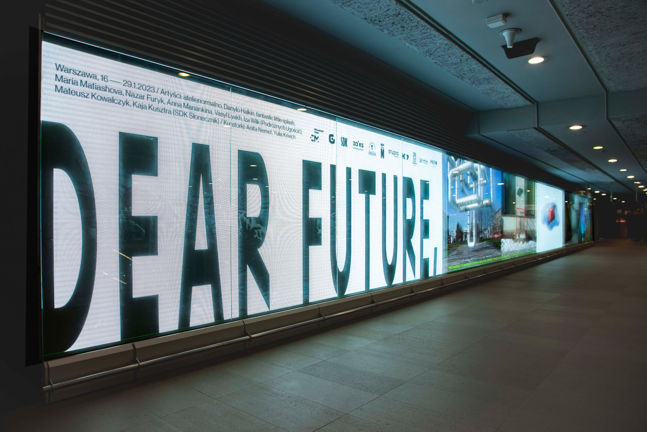 Dear Future wystawa na nośnikach Warexpo