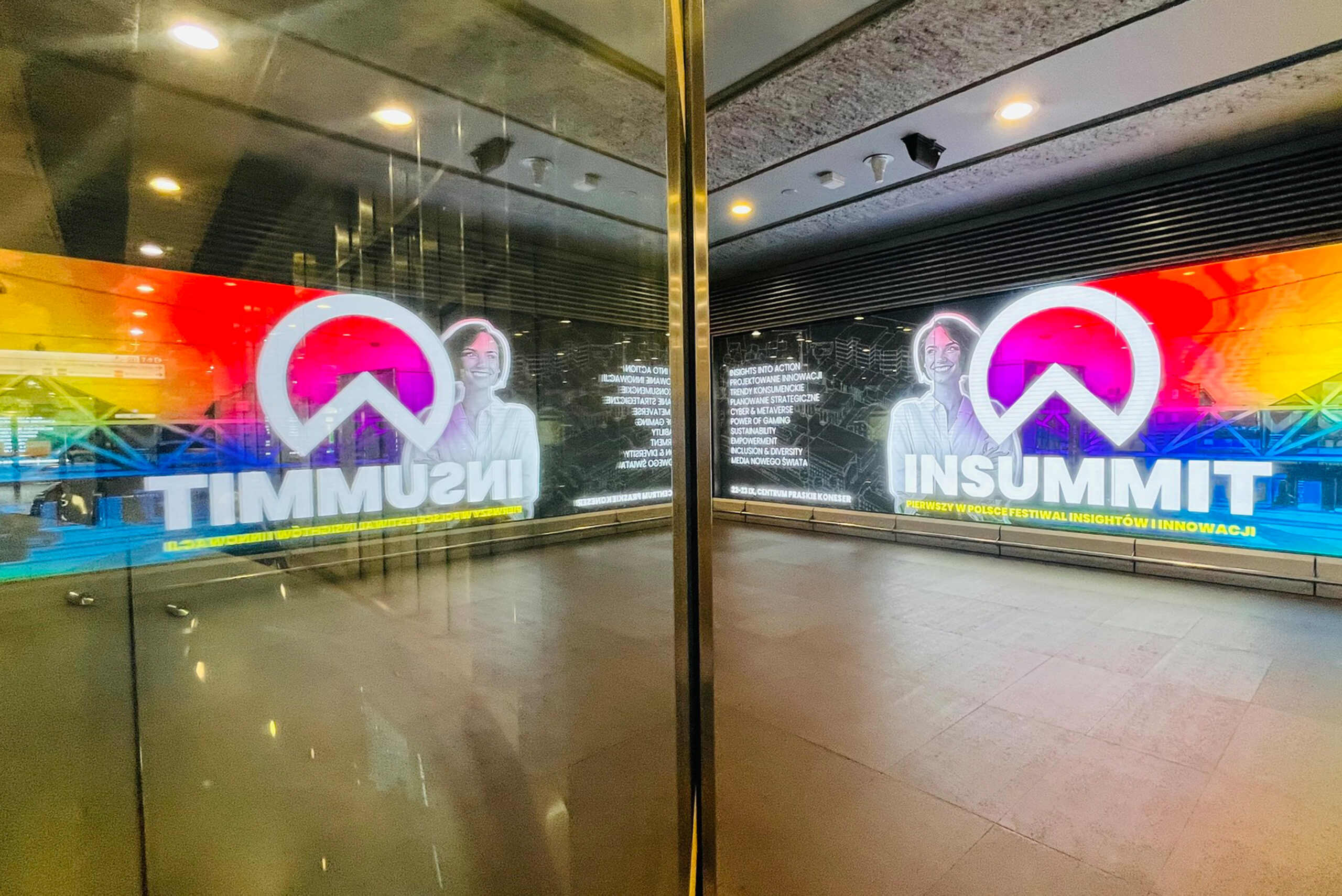 INSUMMIT na LED space